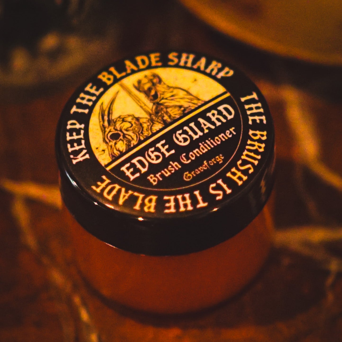 WRAITHWAX™ Brush Soap + Edge Guard Conditioner Balm for Miniature Painting (1.5 oz)